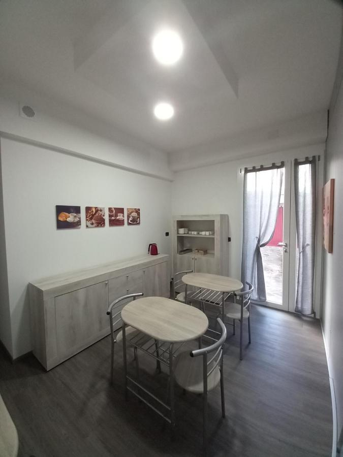 B&B Km 198 - Letto E Colazione Sorbara Kültér fotó